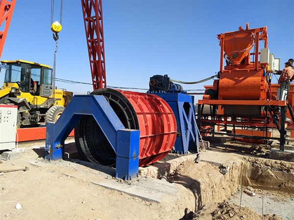 Cement pipe making machine